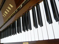 ヤマハ　YAMAHA　W202中古ピアノ
